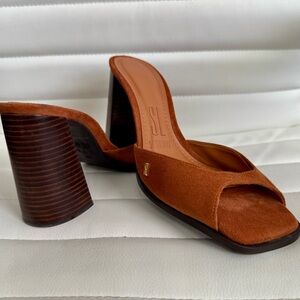 Santa Lolla Brown Suede Mule 3.75” Heels Womens Sz 8 Like New Made in Brazil